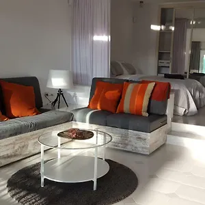 Casa Robert Y Nergiz , Sitio de Calahonda Spain